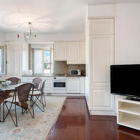 Gabbiano Apartman *